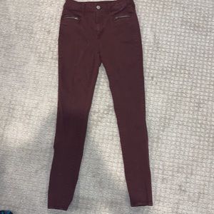 AMERICAN EAGLE MAROON JEANS